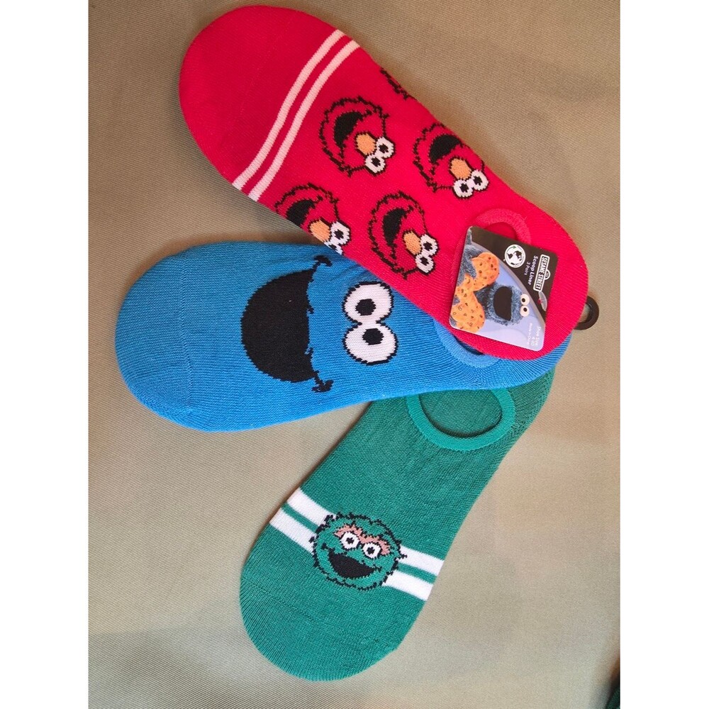Sesame-street Women's multi Socks os
